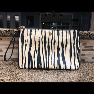 Ann Taylor Wristlet